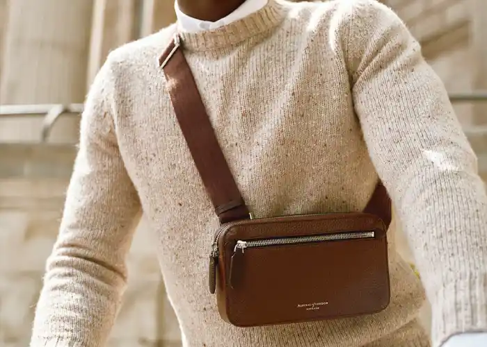 کاربردهای کیف کراس بادی مردانه و زنانه