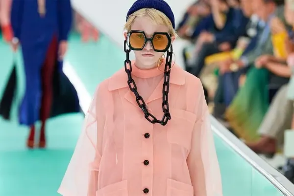 بند عینک در استایل خیابانی (Street Style)