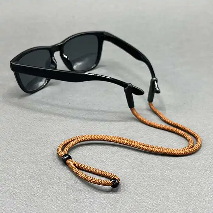  بند عینک مدل کُرد قهوه‌ای