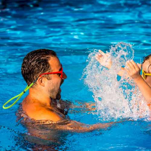 حزام نظارات موديل مقاوم للماء باللون الأخضر